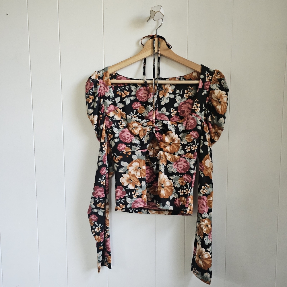 ☆ F21 Floral Tie Neck Top
